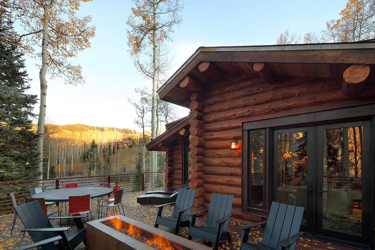 Modern Mountain Log Cabin