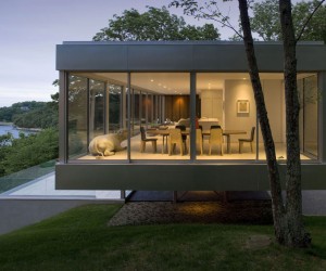 Elegant Glass and Steel Retreat on Shelter Island, New York