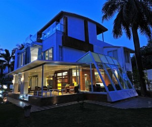 Three-Story Home, Mumbai, India by ZZ Architects