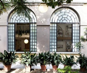 T House in Sant’Ambrogio, Milan by Takane Ezoe + Modourbano