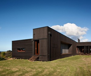 Tutukaka House in New Zealand by Crosson Clarke Carnachan Architects