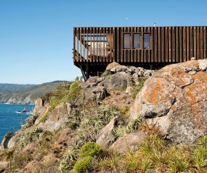 Clifftop Home with Panoramic Ocean Views in Tunquén, Chile