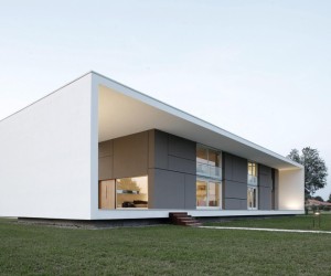 Modern Eco-Friendly Home in Castelnovo di Sotto, Italy