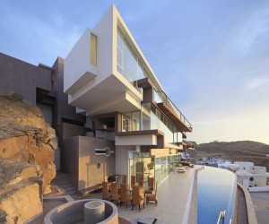 Breathtaking Beach House in Lima, Peru