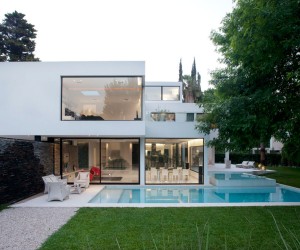 Sophisticated Contemporary Home: Carrara House in Pilar, Argentina