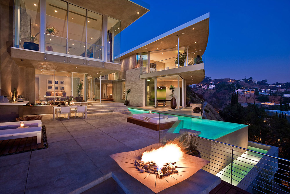 Blue Jay Way Residence, Breathtaking Views Over Los Angeles