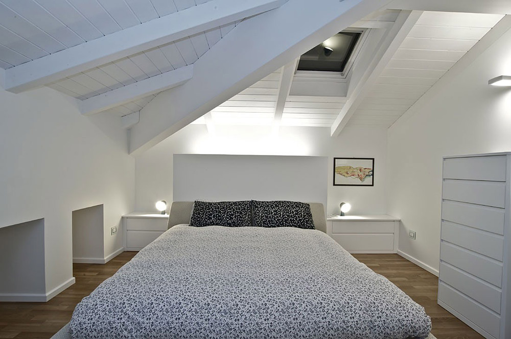 Bedroom, Penthouse in Sondrio, Italy by Fabio Gianoli