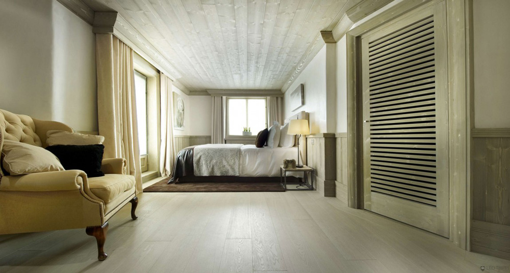 Bedroom, Chalet White Pearl by Philippe Capezzone