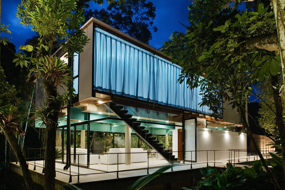 House in Iporanga,Brazil by Nitsche Arquitetos Associados
