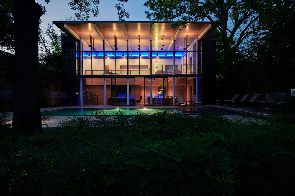 Lights at Night, House in the Garden, Dallas by Cunningham Architects