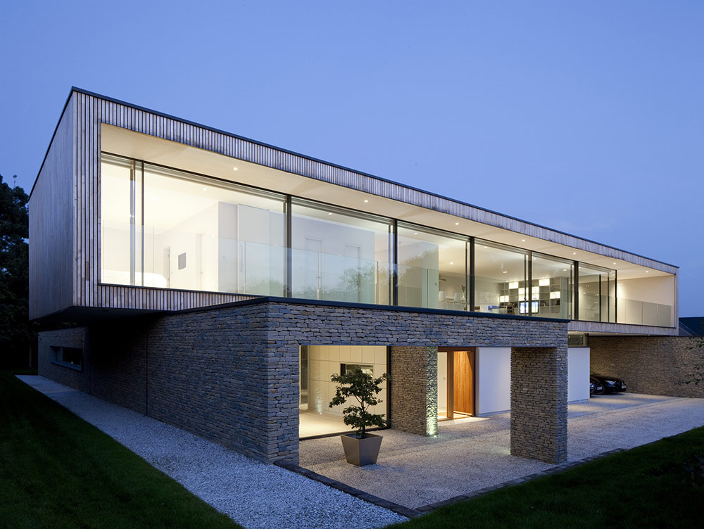Hurst House, Buckinghamshire by John Pardey Architects + Strom Architects