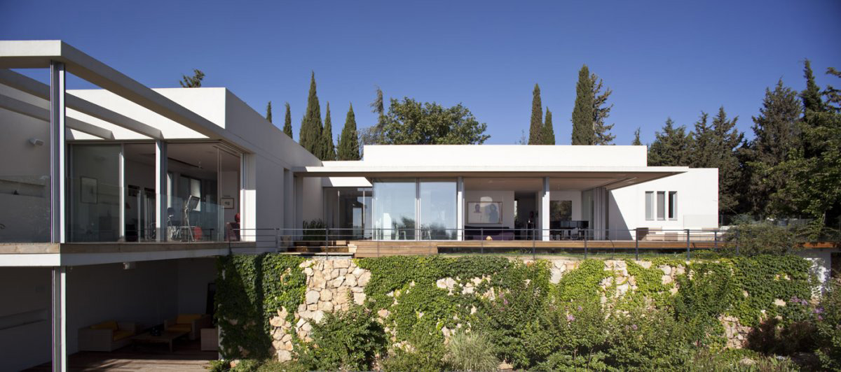 Hillside House Overlooking the Hahula Valley, Israel