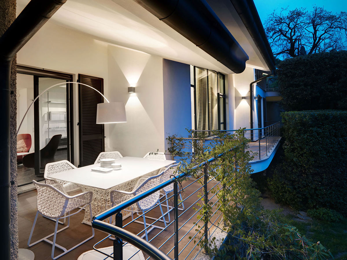 Balcony, Outdoor Dining, Lighting, Villa on Lake Como by Studio Marco Piva