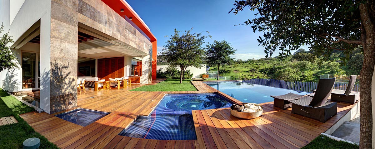 Jacuzzi, Terrace, Infinity Pool, Views, Modern Family Home in Zapopan, Mexico