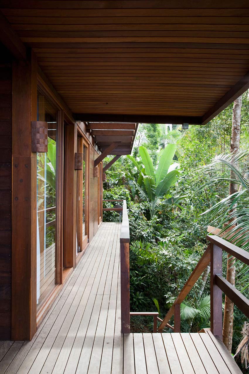 Balcony, Outstanding Sustainable Home in Praia do Felix, Brazil