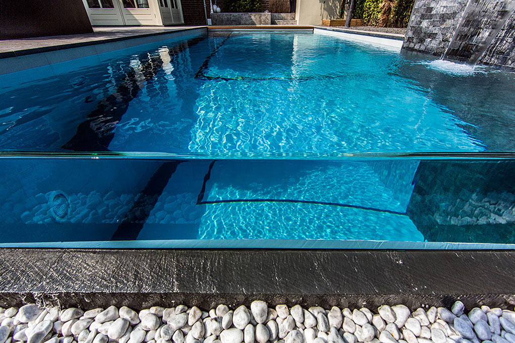 Acrylic See-Through Pool, Aquatic Backyard in The Netherlands by Centric Design Group