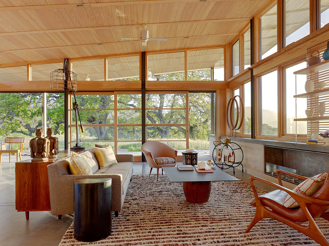 Living Space, Sofa, Coffee Table, Caterpillar House in Carmel, California by Feldman Architecture
