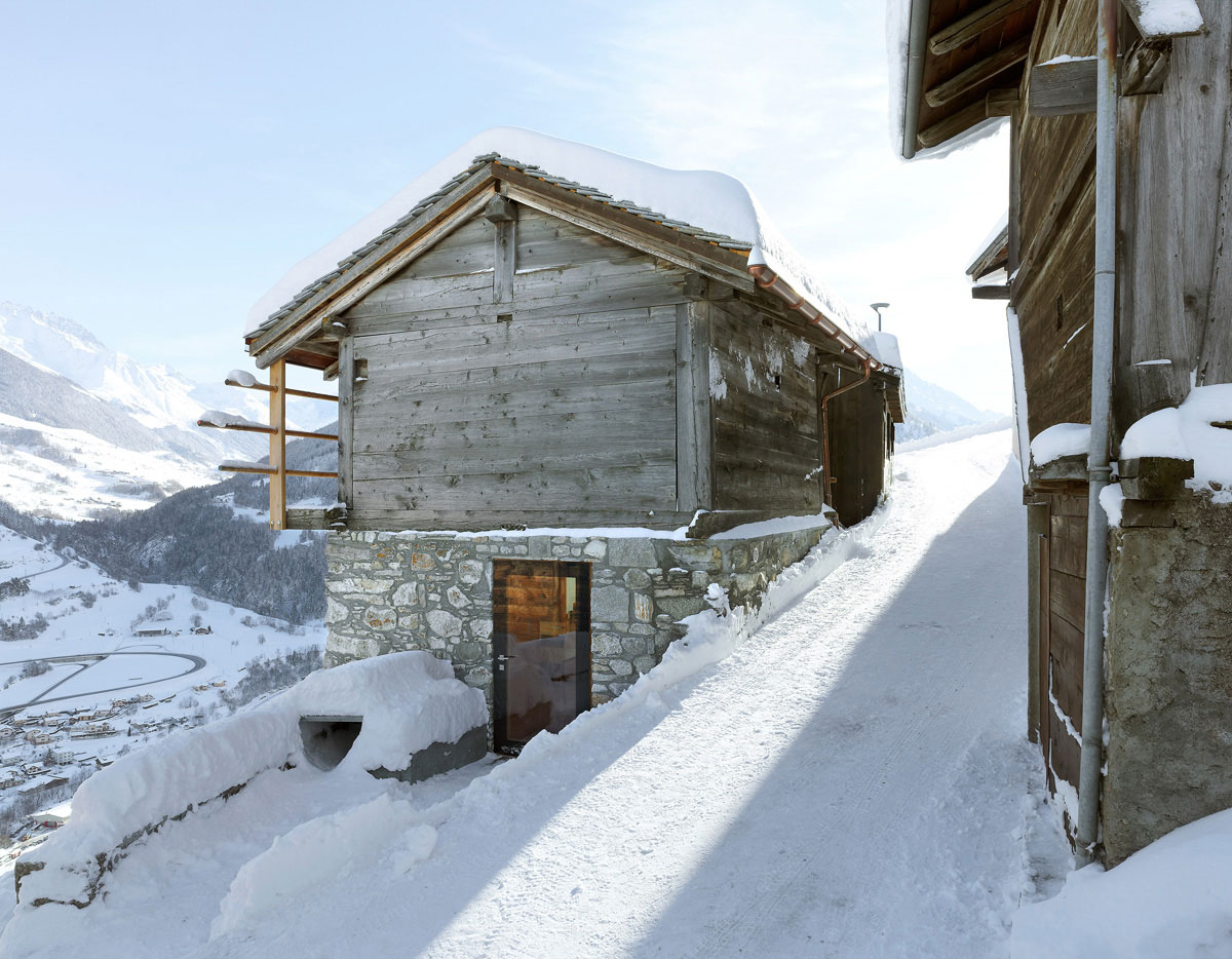 Entrance, Maison Boisset in Orsières Switzerland by Savioz Fabrizzi Architectes
