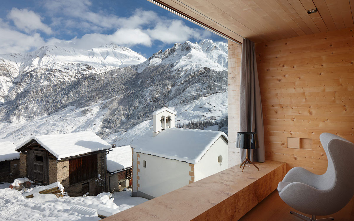 Living Space, Mountain Views, Zumthor Vacation Homes in Leis, Switzerland