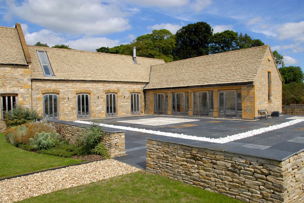 Terrace, 18th-Century Barn Conversion in the Cotswolds, England