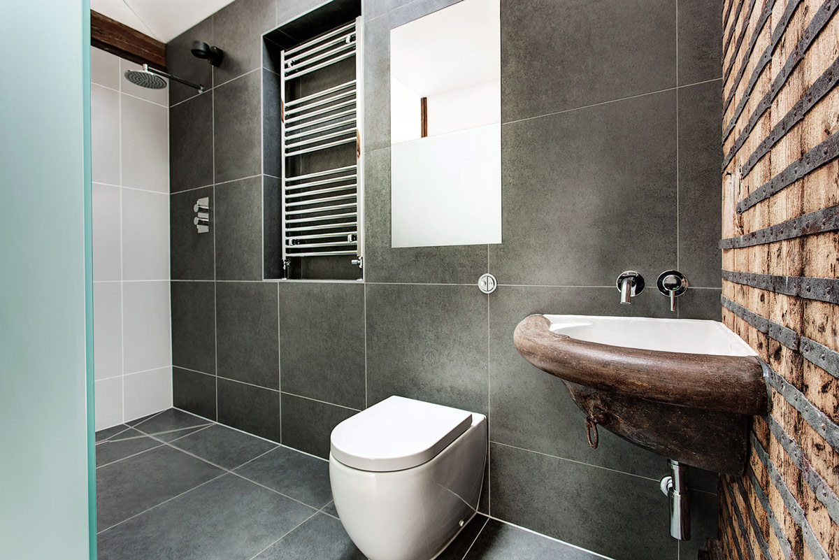 Dark Tiles, Shower, Bathroom, Converted Stables in Winchester, England