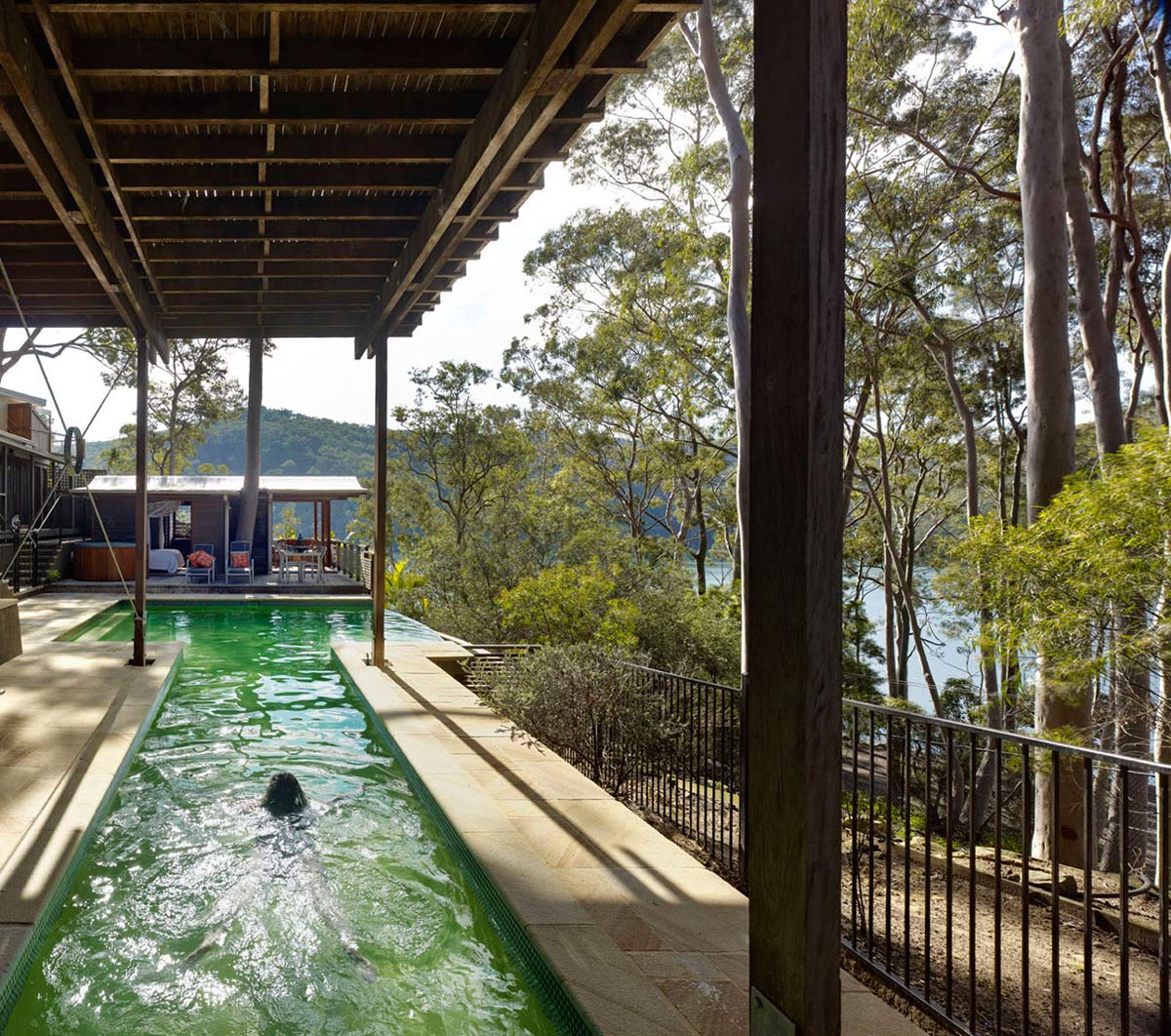 Outdoor Pool, Treetops Holiday Home in Sydney, Australia