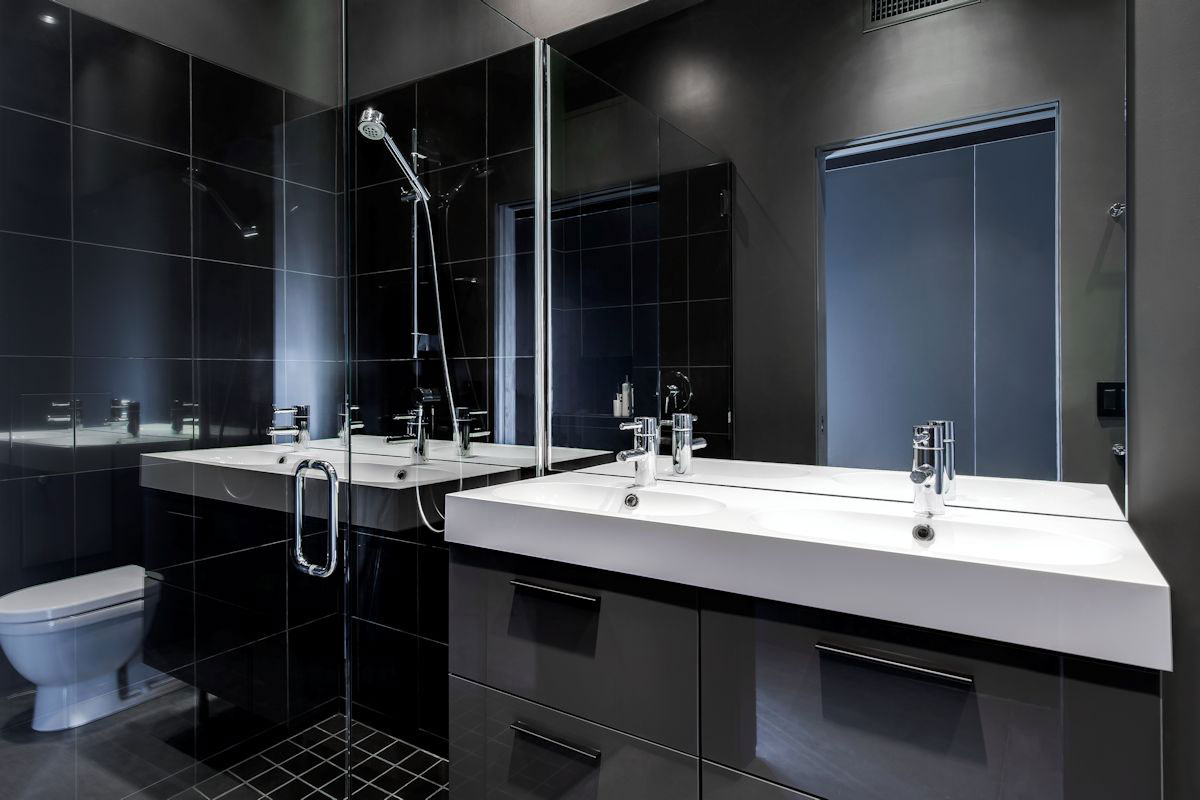 Glass Shower Screen, Sinks, Bathroom, Mountain Home in Twentynine Palms, California