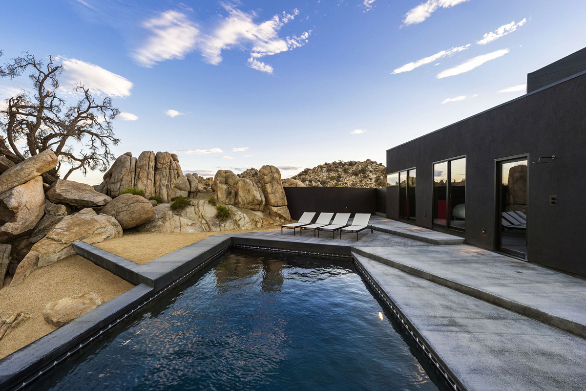 Swimming Pool, Terrace, Mountain Home in Twentynine Palms, California