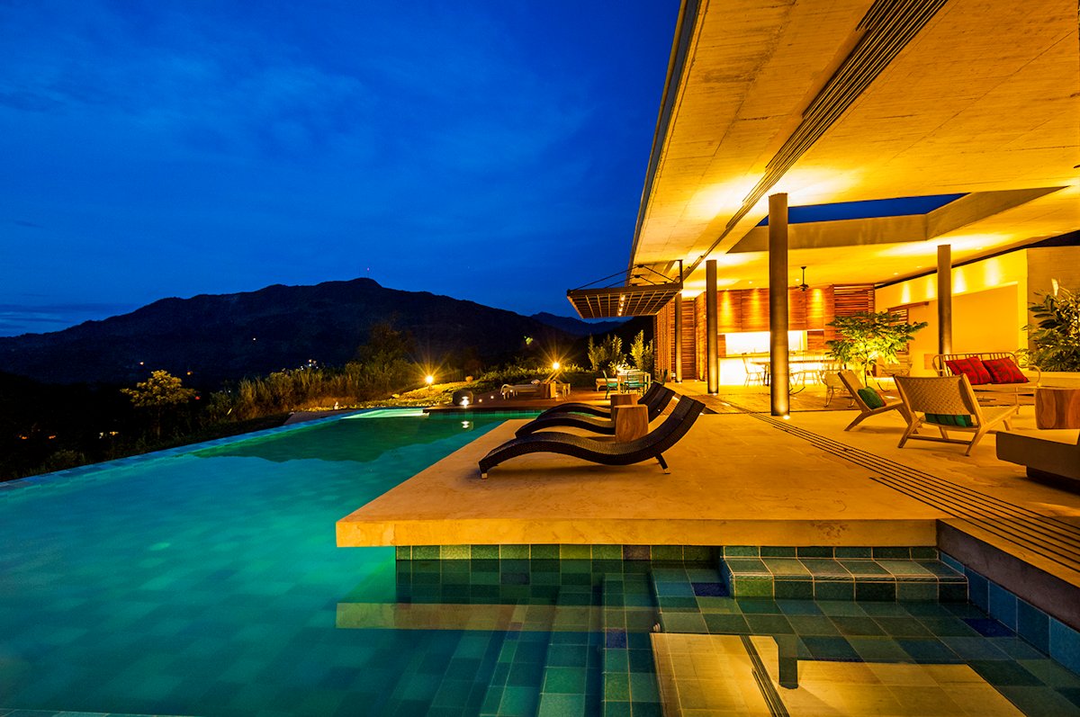 Pool, Steps, Lighting, Evening, House in Villeta, Colombia