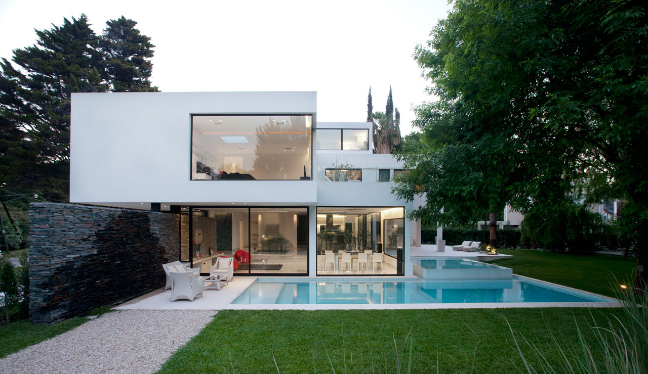 Side Façade, Outdoor Pool, Terrace, Outdoor Furniture, Modern House in Pilar, Buenos Aires