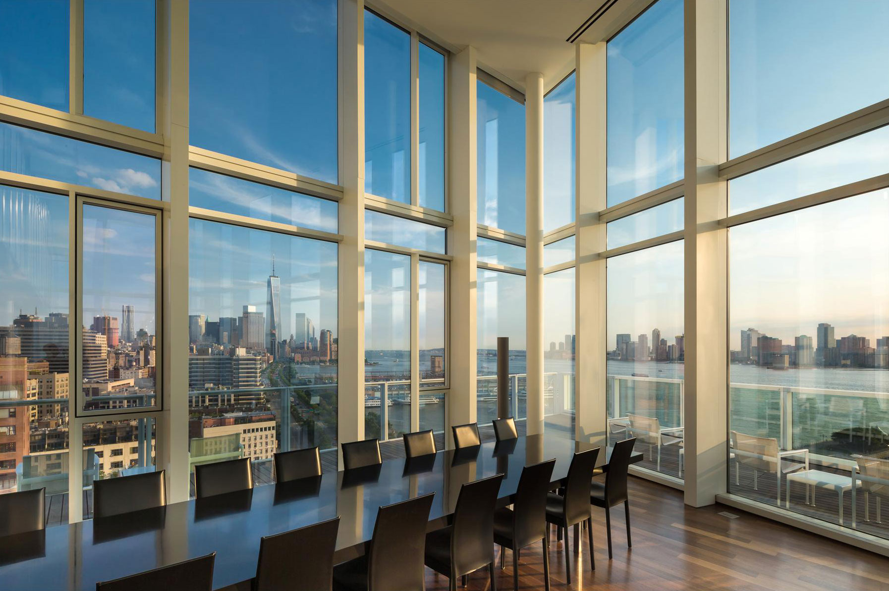 Dining Room, Amazing River Views, Apartment in Manhattan