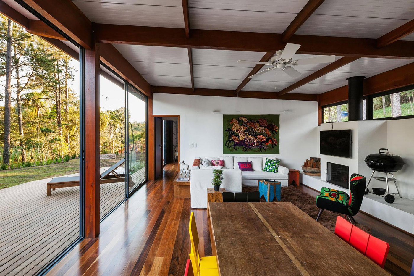 Living & Dining Space, Small Summer House in São Roque, Brazil