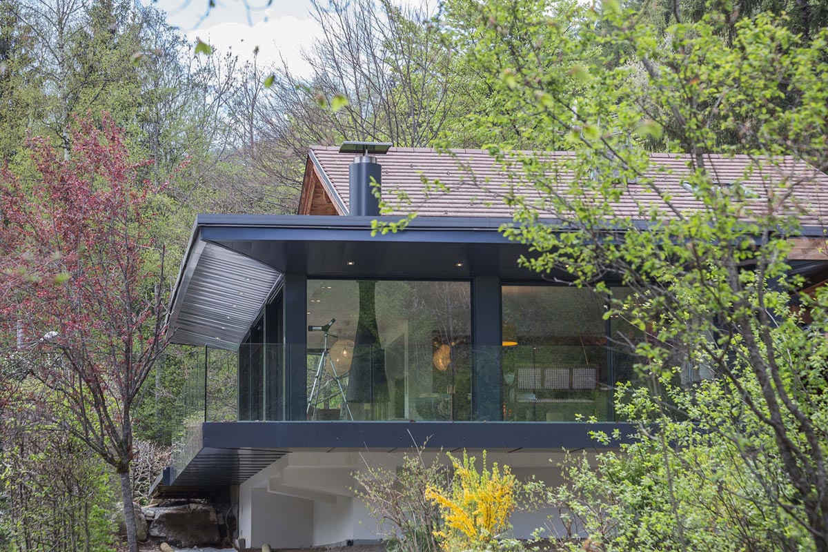 Floor-to-ceiling windows